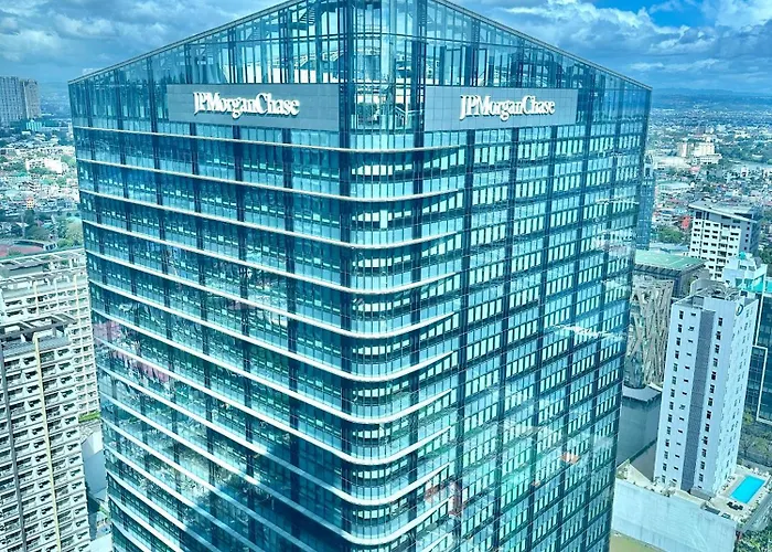 Rare Cut 177sqm 4br In Uptown Parksuites 2 Bgc Manila
