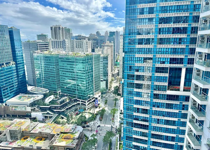 Rare Cut 177sqm 4br In Uptown Parksuites 2 Bgc Manila