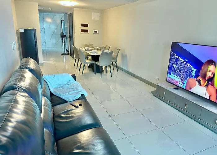 Apartment Rare Cut 177sqm 4br In Uptown Parksuites 2 Bgc Manila