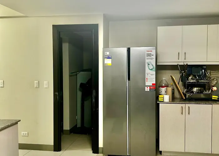 Rare Cut 177sqm 4br In Uptown Parksuites 2 Bgc *